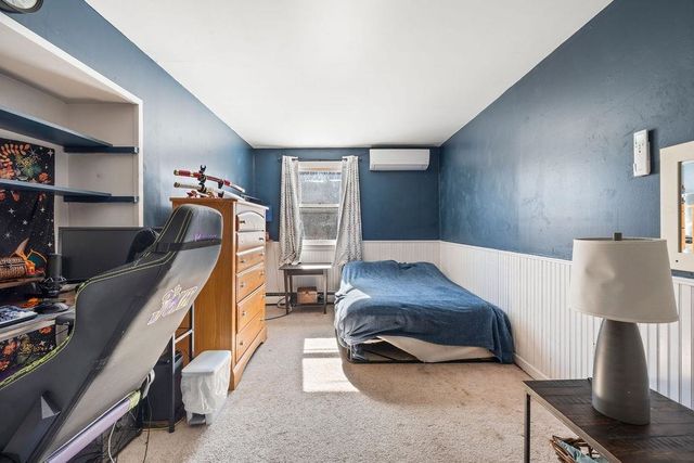 1 Stagecoach Drive, Sandown, NH 03873