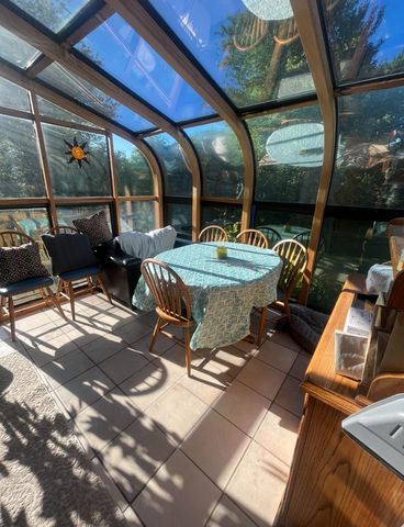 1 Stagecoach Drive, Sandown, NH 03873