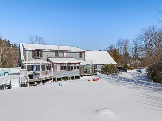 1 Stagecoach Drive, Sandown, NH 03873