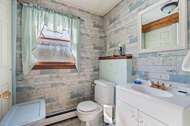 1 Stagecoach Drive, Sandown, NH 03873