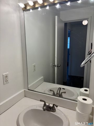 127 Burgundy Hill Lane 127, Middletown, CT 06457