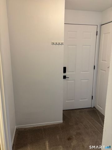 127 Burgundy Hill Lane 127, Middletown, CT 06457