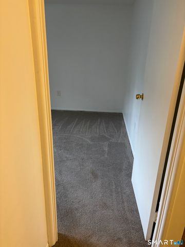 127 Burgundy Hill Lane 127, Middletown, CT 06457