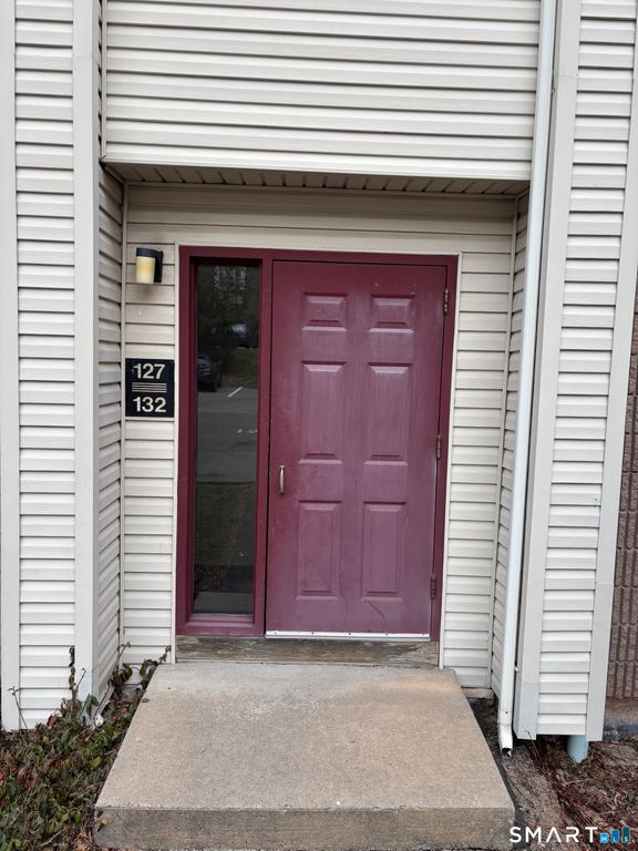 127 Burgundy Hill Lane 127, Middletown, CT 06457