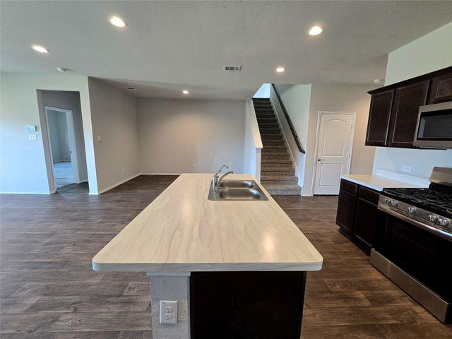 20811 Olive Leaf Street, New Caney, TX 77357