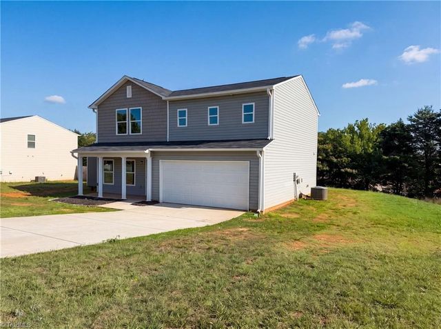 112 Dixieland Court, King, NC 27021