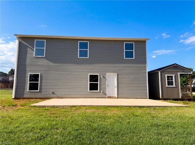 112 Dixieland Court, King, NC 27021