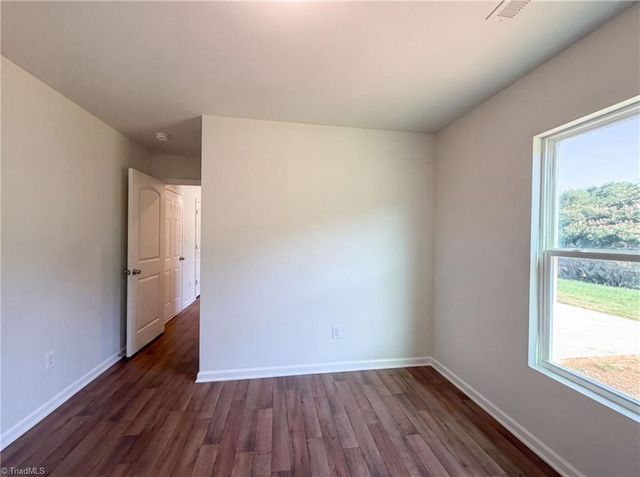 112 Dixieland Court, King, NC 27021