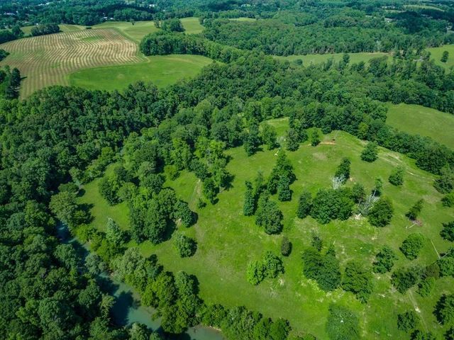 899 Messenger Rd, Sparta, TN 38583