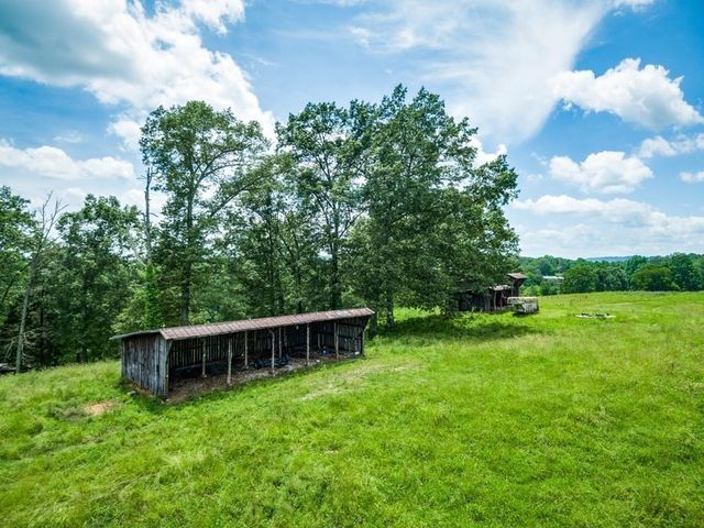 899 Messenger Rd, Sparta, TN 38583