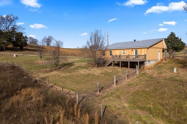 899 Messenger Rd, Sparta, TN 38583