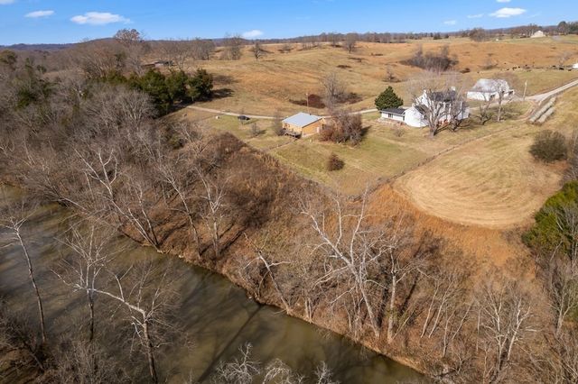 899 Messenger Rd, Sparta, TN 38583
