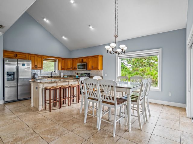 1604 Ivy Way, St George Islan, FL 32328
