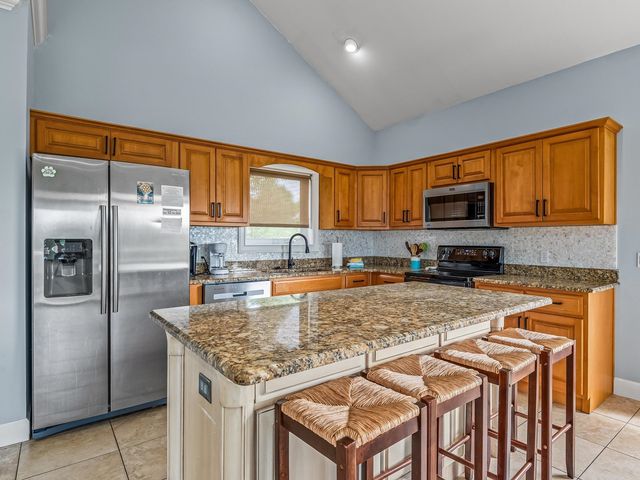 1604 Ivy Way, St George Islan, FL 32328