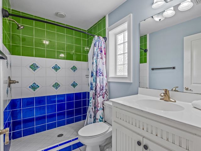 1604 Ivy Way, St George Islan, FL 32328