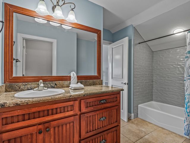 1604 Ivy Way, St George Islan, FL 32328