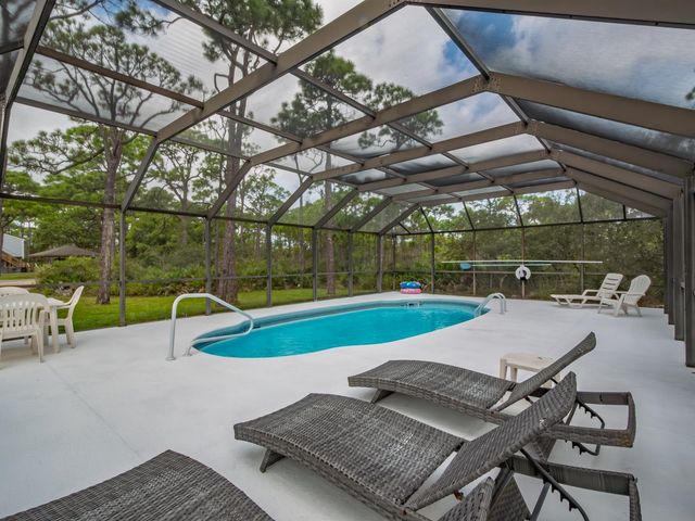 1604 Ivy Way, St George Islan, FL 32328