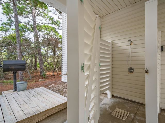 1604 Ivy Way, St George Islan, FL 32328