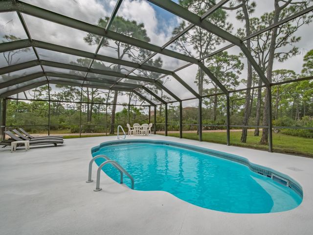 1604 Ivy Way, St George Islan, FL 32328