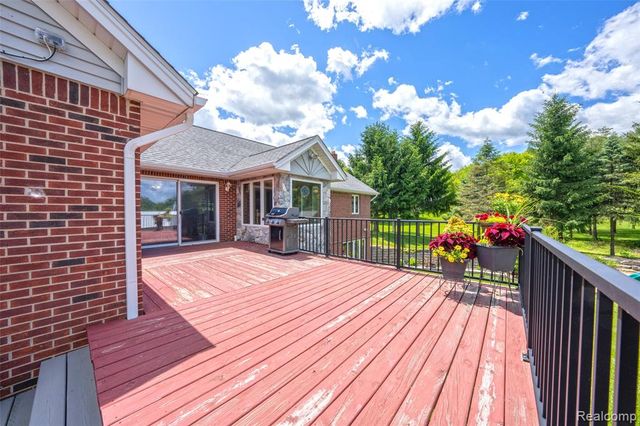 5233 Crawford Road, Dryden, MI 48428