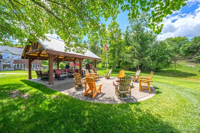 5233 Crawford Road, Dryden, MI 48428