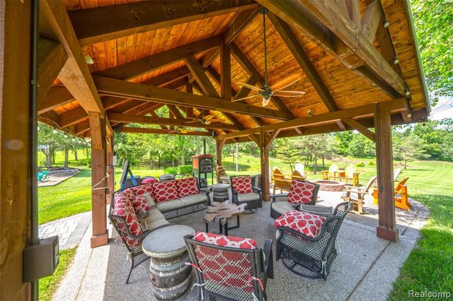 5233 Crawford Road, Dryden, MI 48428
