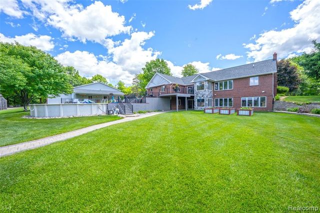 5233 Crawford Road, Dryden, MI 48428