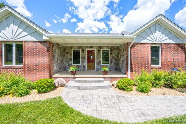 5233 Crawford Road, Dryden, MI 48428