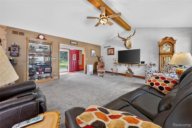5233 Crawford Road, Dryden, MI 48428