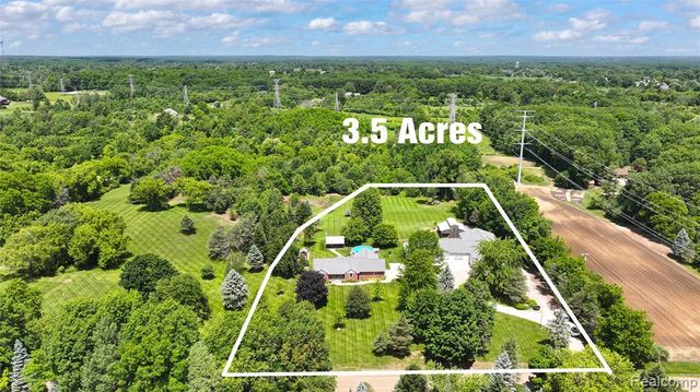 5233 Crawford Road, Dryden, MI 48428