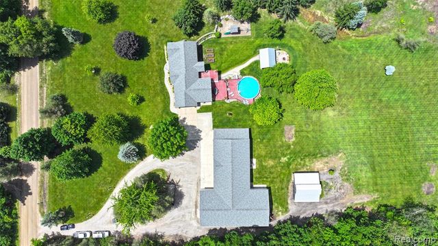 5233 Crawford Road, Dryden, MI 48428