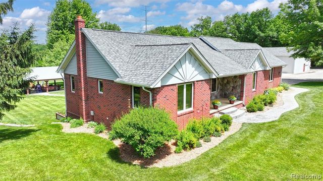 5233 Crawford Road, Dryden, MI 48428