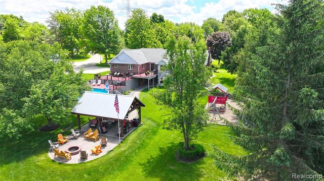 5233 Crawford Road, Dryden, MI 48428