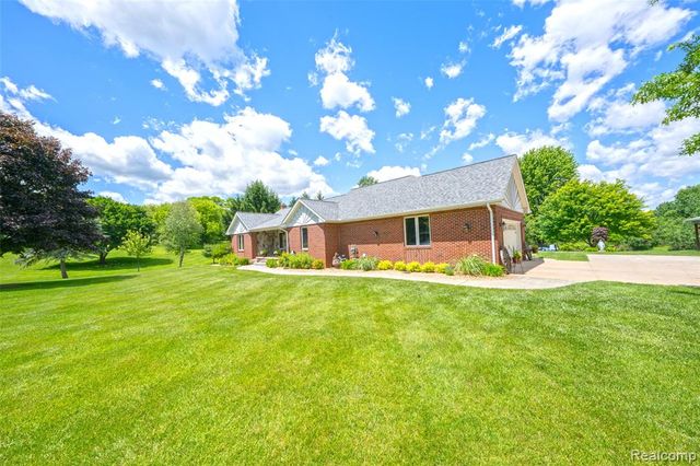 5233 Crawford Road, Dryden, MI 48428