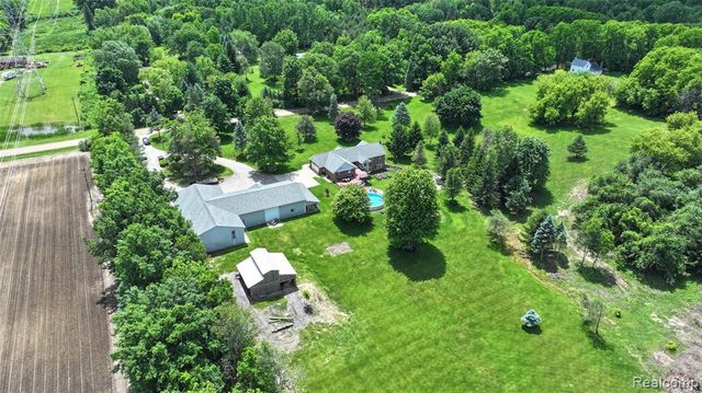 5233 Crawford Road, Dryden, MI 48428