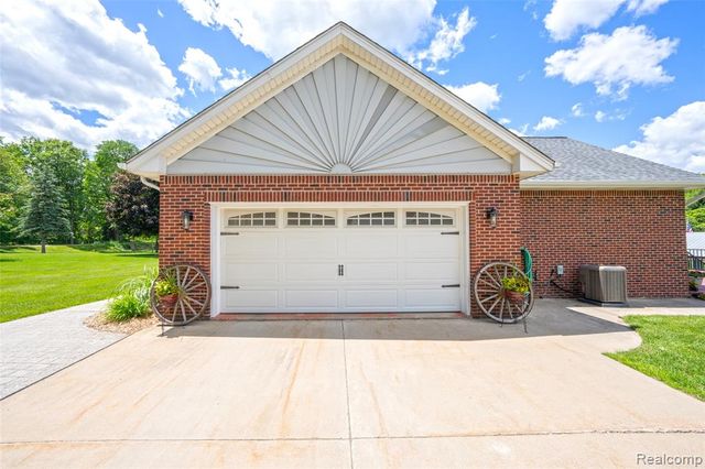 5233 Crawford Road, Dryden, MI 48428
