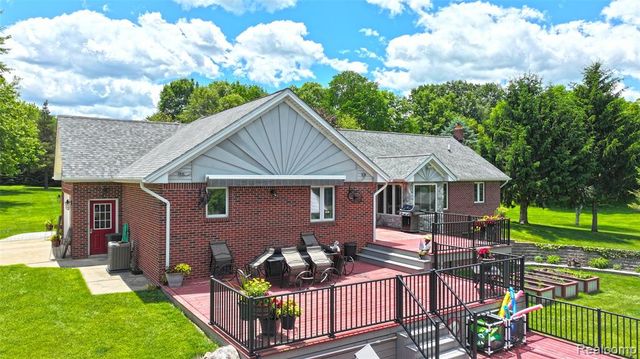 5233 Crawford Road, Dryden, MI 48428