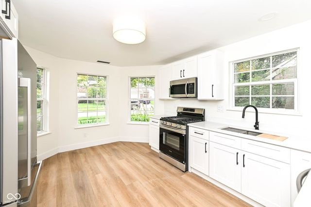 7496 Wood Court, Fishers, IN 46038