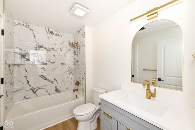 7496 Wood Court, Fishers, IN 46038