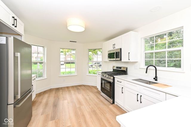 7496 Wood Court, Fishers, IN 46038
