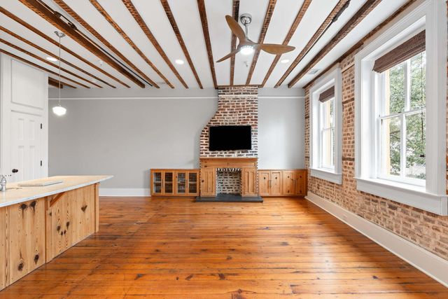 125 Meeting Street D, Charleston, SC 29401