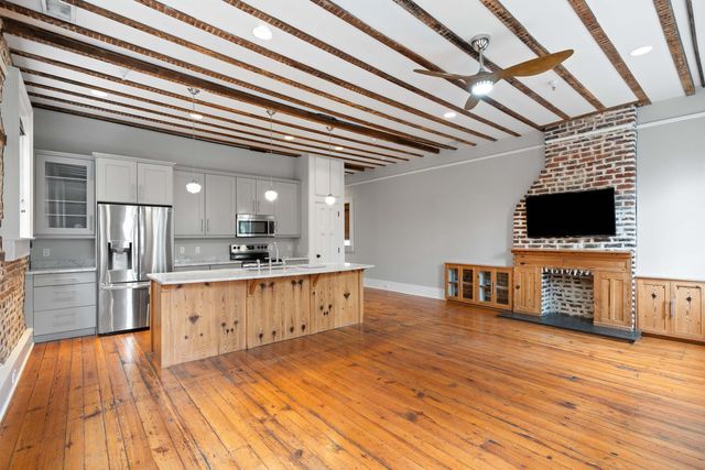 125 Meeting Street D, Charleston, SC 29401