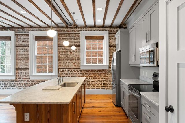 125 Meeting Street D, Charleston, SC 29401