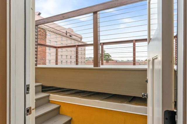 125 Meeting Street D, Charleston, SC 29401