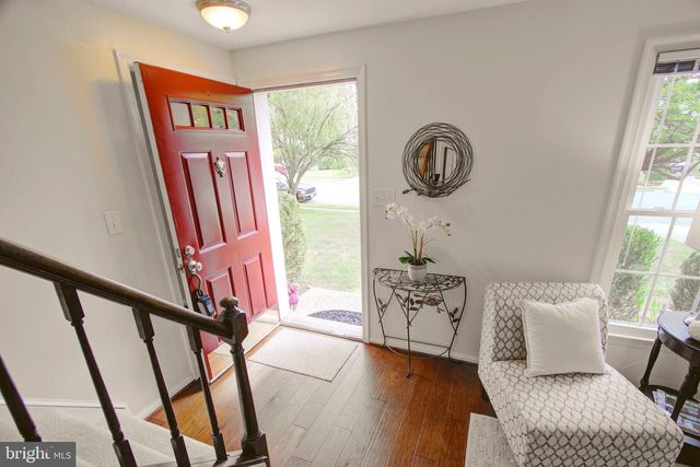 12806 FANTASIA DR, Herndon, VA 20170