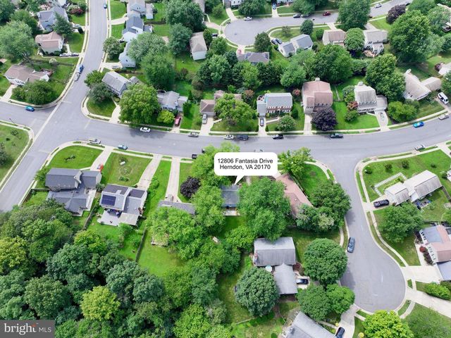 12806 FANTASIA DR, Herndon, VA 20170