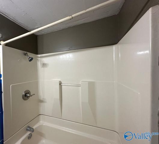 3012 7th Avenue SW, Huntsville, AL 35805