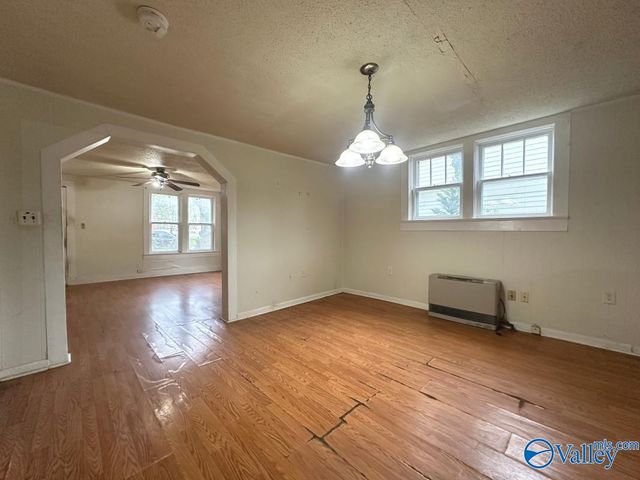 3012 7th Avenue SW, Huntsville, AL 35805