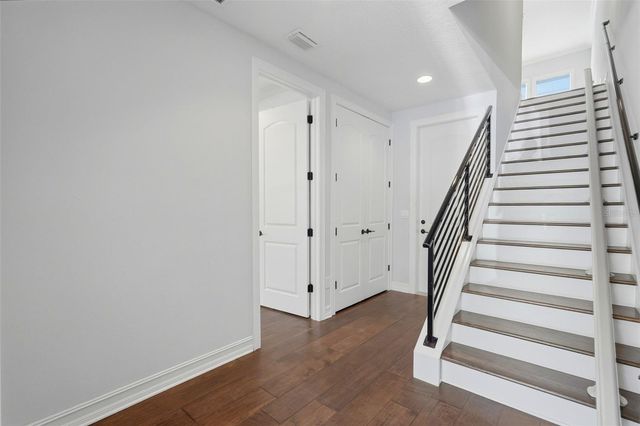1867 5TH STREET N, St Petersburg, FL 33704