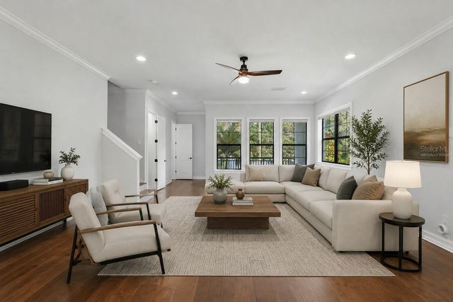 1867 5TH STREET N, St Petersburg, FL 33704